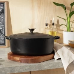 Habitat 4.7 Litre Oval Cast Iron Casserole Dish - Black -Best Kitchen Products 3065602 R Z002C