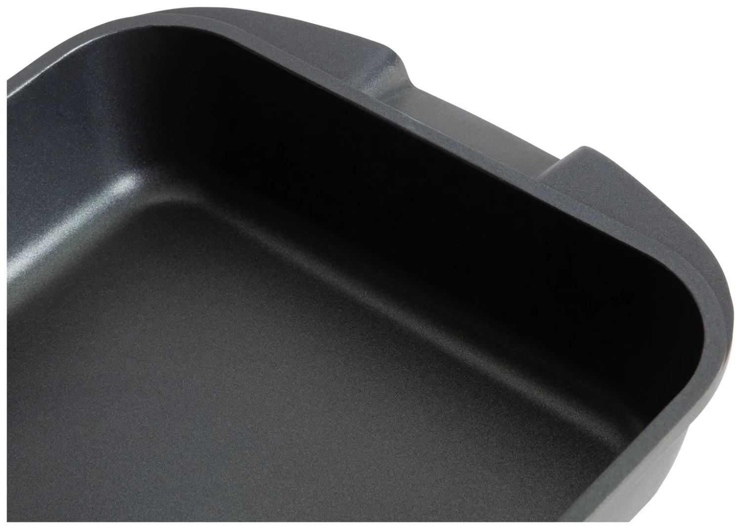 Habitat Cast Aluminium Non Stick Large Roasting Tin 5 Habitat Cast Aluminium Non Stick Large Roasting Tin - Image 3