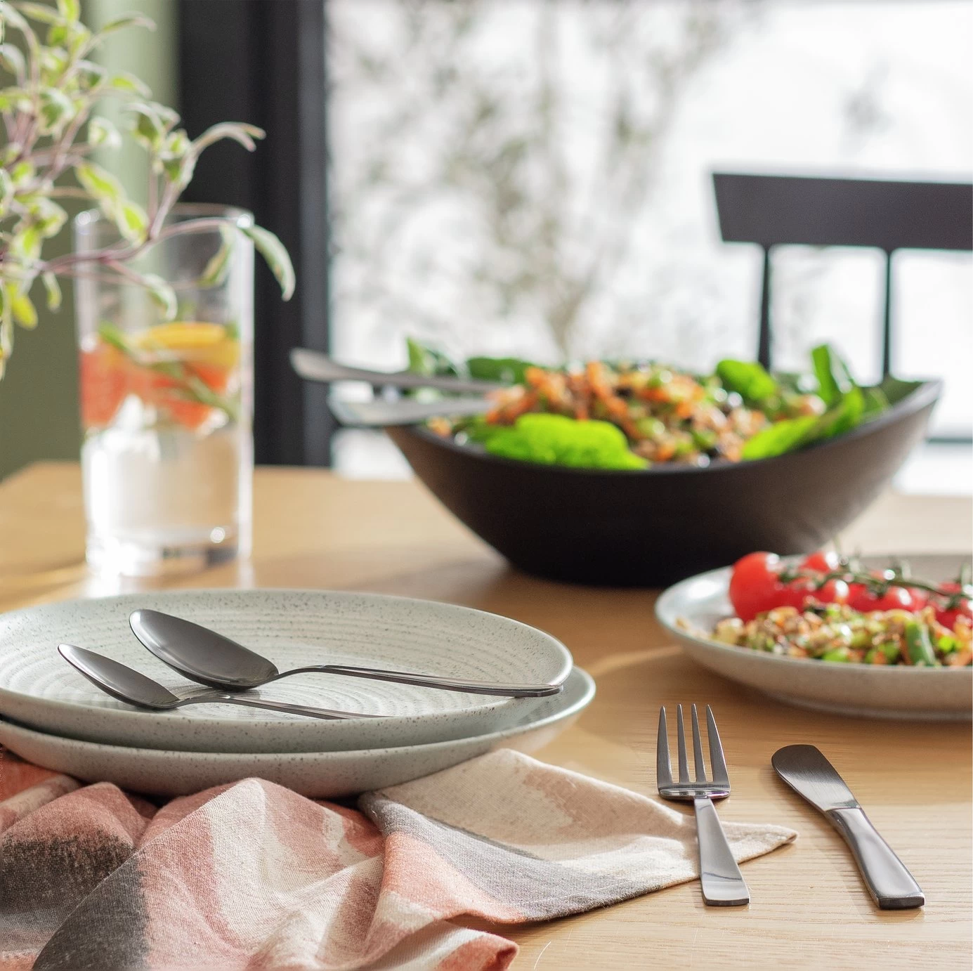 Habitat Satin 16 Piece Stainless Steel Cutlery Set 4 Habitat Satin 16 Piece Stainless Steel Cutlery Set - Image 2