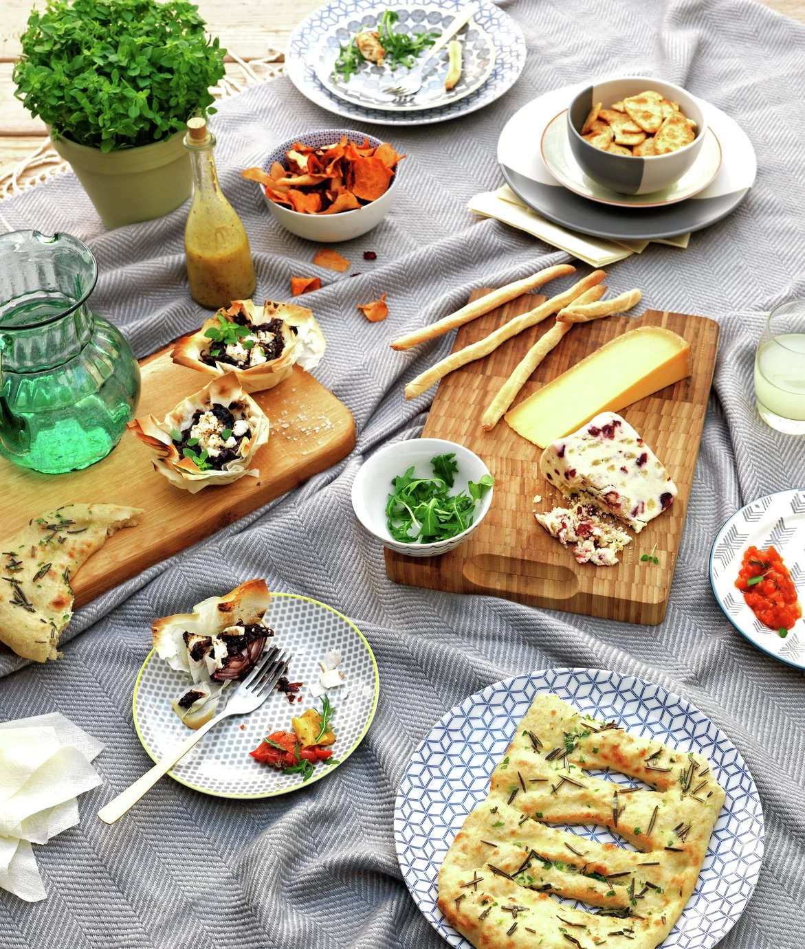 Habitat Salisbury Medium Solid Wood Butchers Block 4 Habitat Salisbury Medium Solid Wood Butchers Block - Image 2