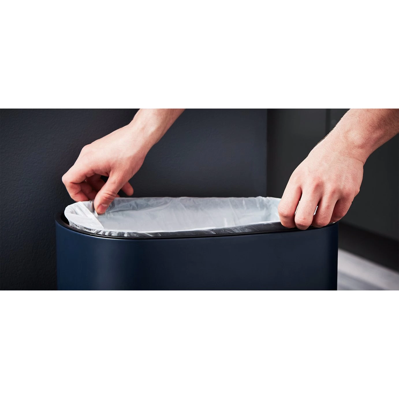 Tower 58 Liter Cavaletto Sensor Bin - Blue 11 Tower 58 Liter Cavaletto Sensor Bin - Blue - Image 9