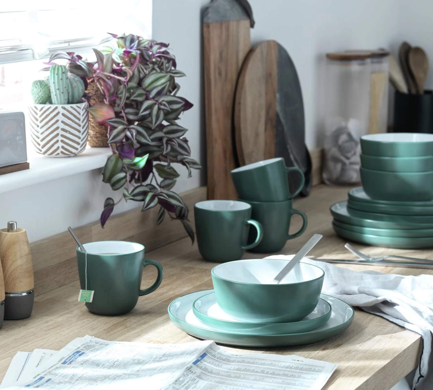 Habitat Two Tone 16 Piece Stoneware Dinner Set 4 Habitat Two Tone 16 Piece Stoneware Dinner Set - Image 2